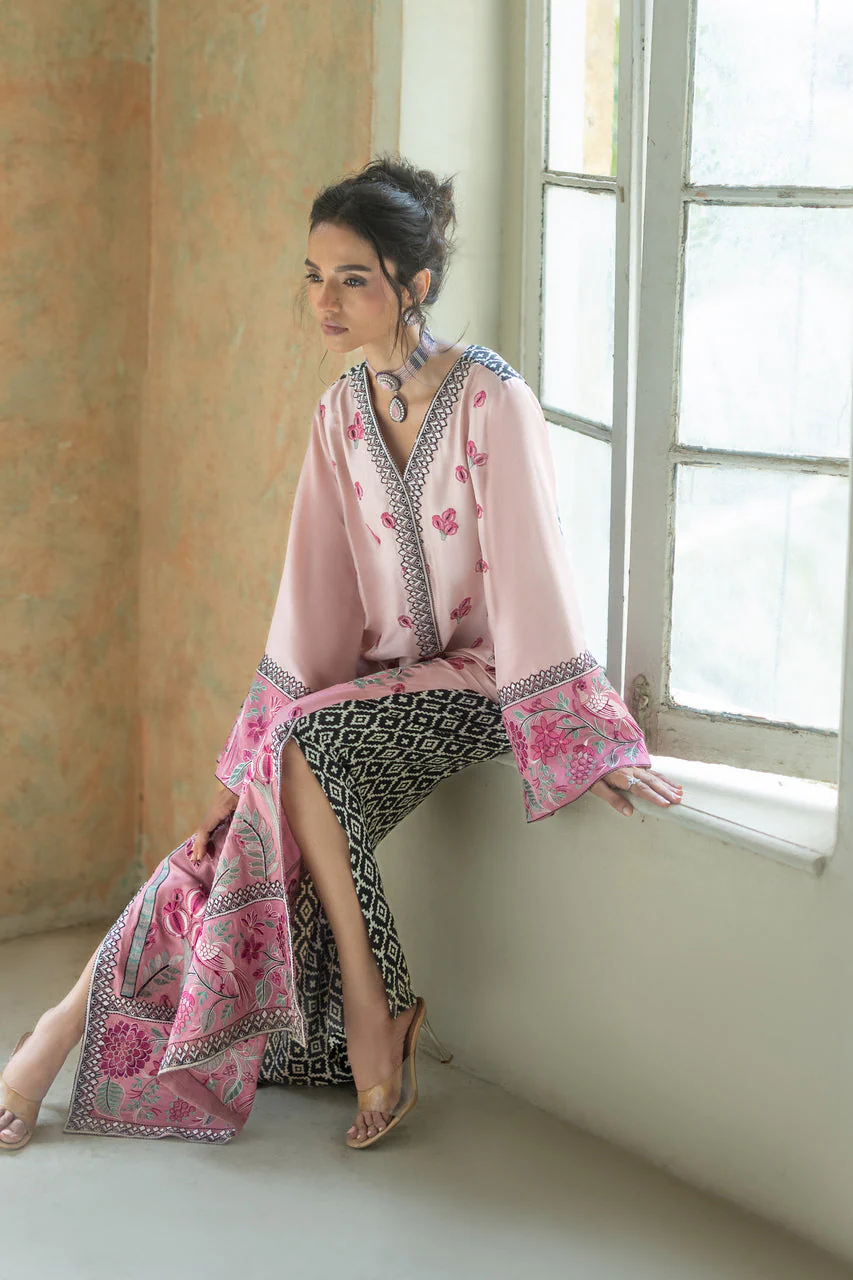 Blush Serenade Kaftan - Image 3
