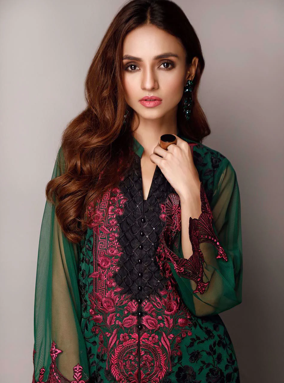 Emerald Elegance - Image 4